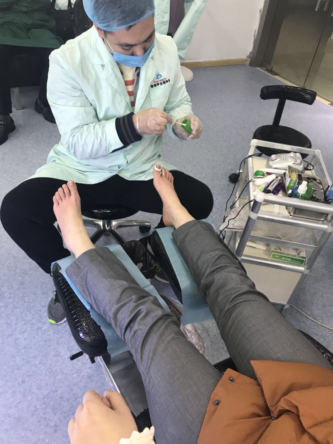 灰指甲连锁加盟的意义又何在呢?