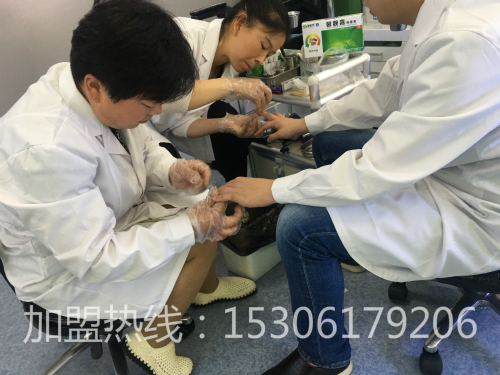 今年什么创业项目有前景?馨靓甲手足癣项目给您答案