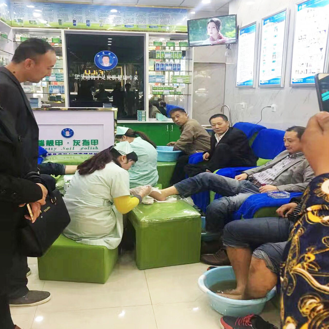 馨靓甲让吴先生远离鹅掌风