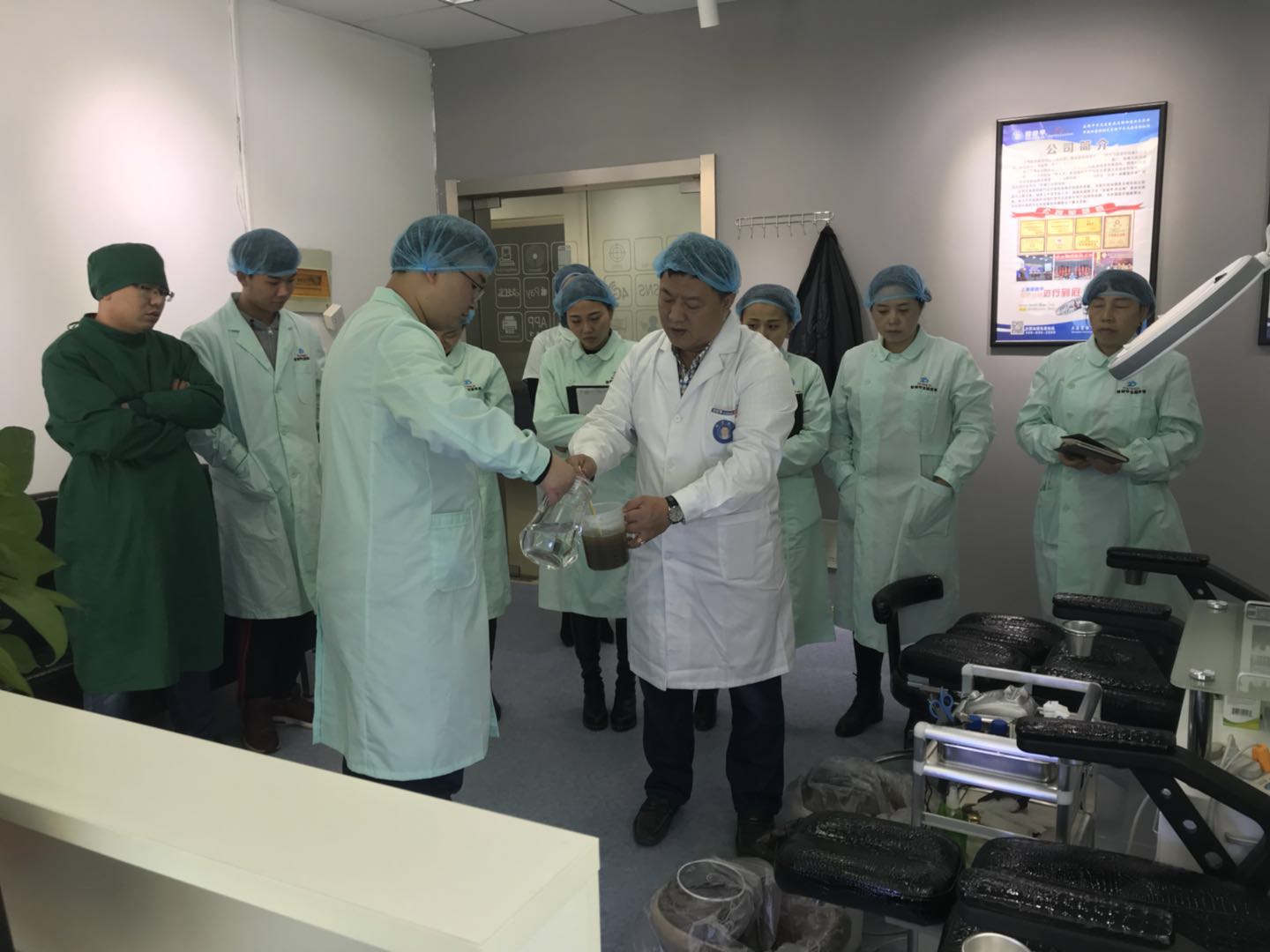 馨靓甲灰指甲加盟，成就你的财富大人生