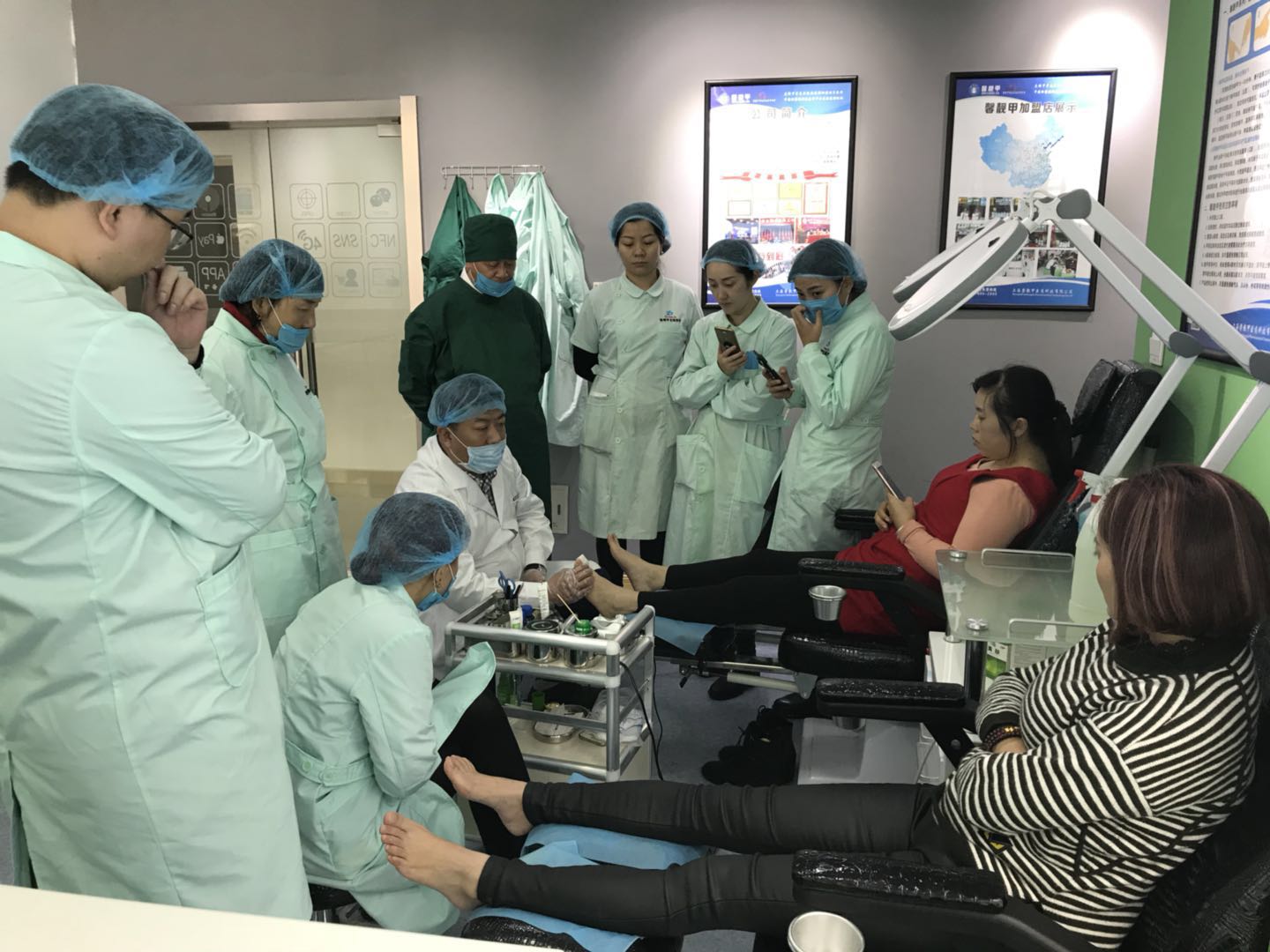 在县城开灰指甲加盟店利润高吗